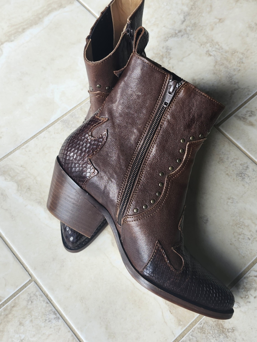 Women's "Casta" Brown Leather Western-Style Ankle Boot with Zip